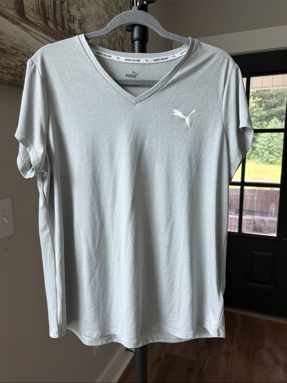 Puma Women’s  Light Gray V-Neck Athletic Tee